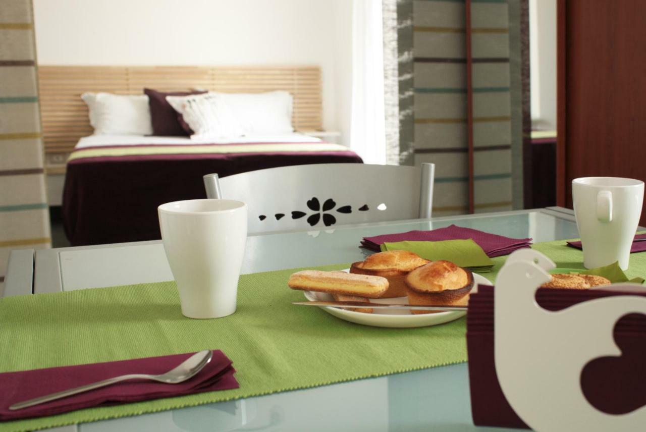 Apartamento Attico Rudiae Lecce Exterior foto